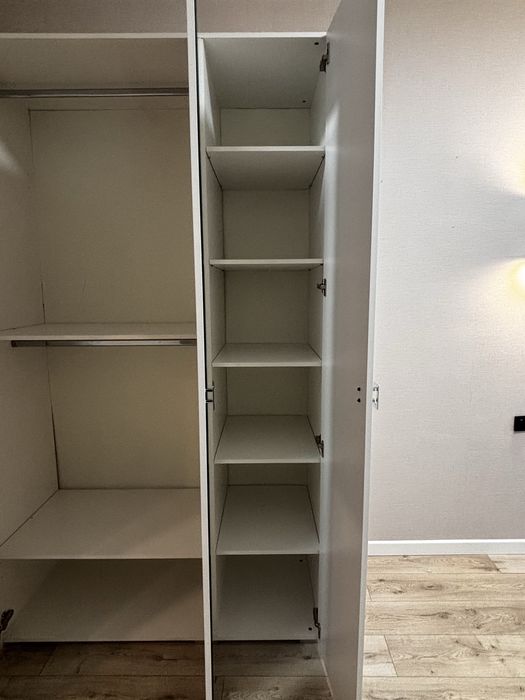 Продается вместительный шкаф