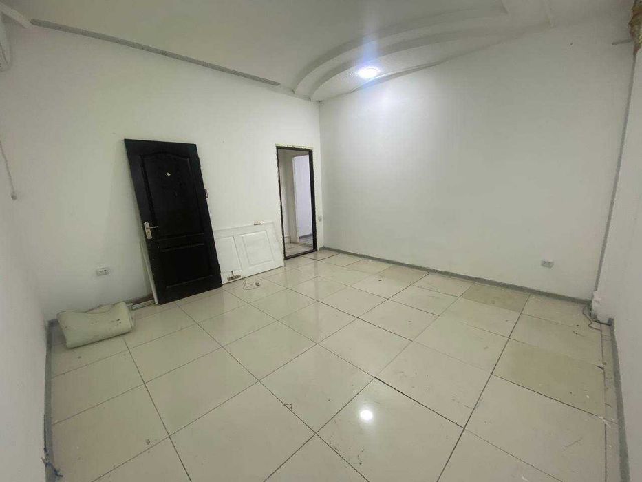 Аренда цокольный этаж в центре