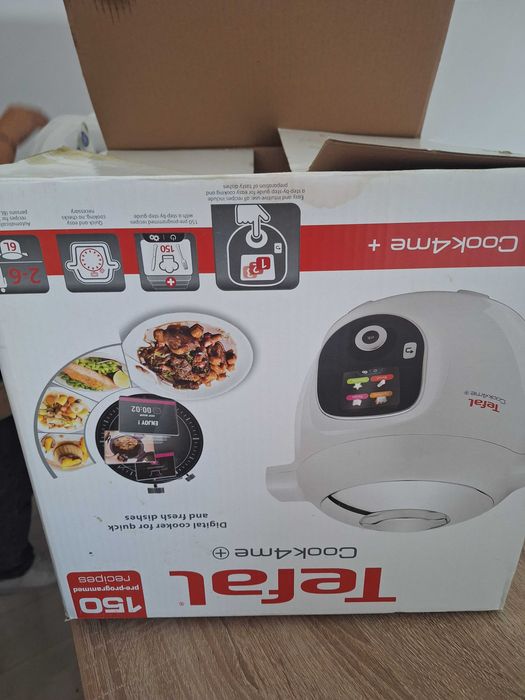 De vânzare multicooker este ca si nou .