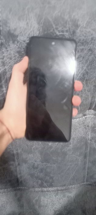 Tecno spark 20c в идеальном состоянии