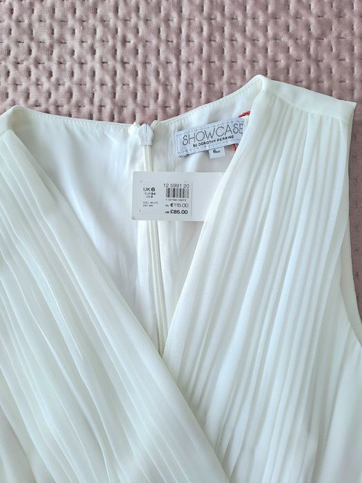 Нови рокли от Massimo Dutti, SHOWCASE