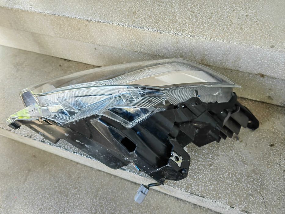Фарове Isuzu D-Max LED ляв десен / Фарове Исузу Д-Макс / Фар Isuzu D-Max Оригинални