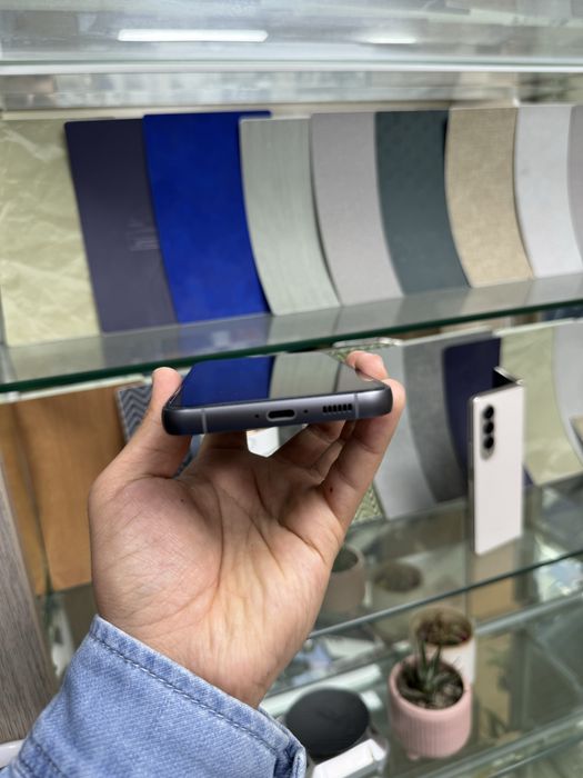 Samsung s23 FE 8/128Gb