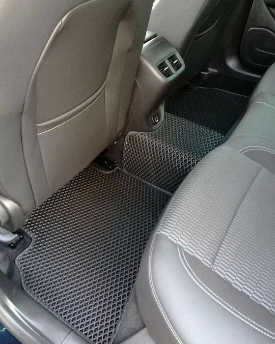 Ева / Eva стелки за кола