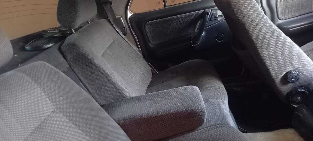 ГаЗ 3102 сотилади