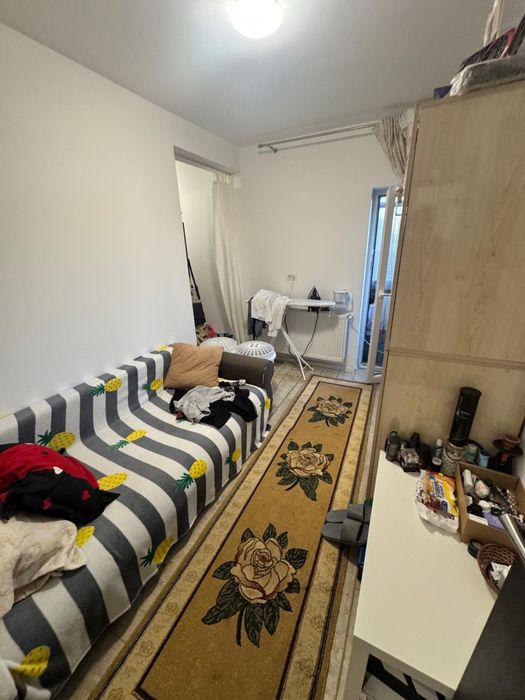 Vând apartament în Dragomirești Deal