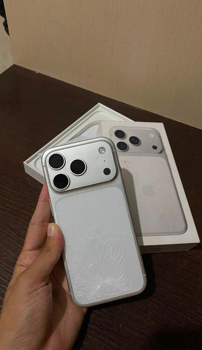 Iphone 17 pro 256gb.