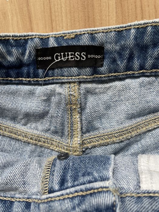GUESS / дамски къси дънки W27