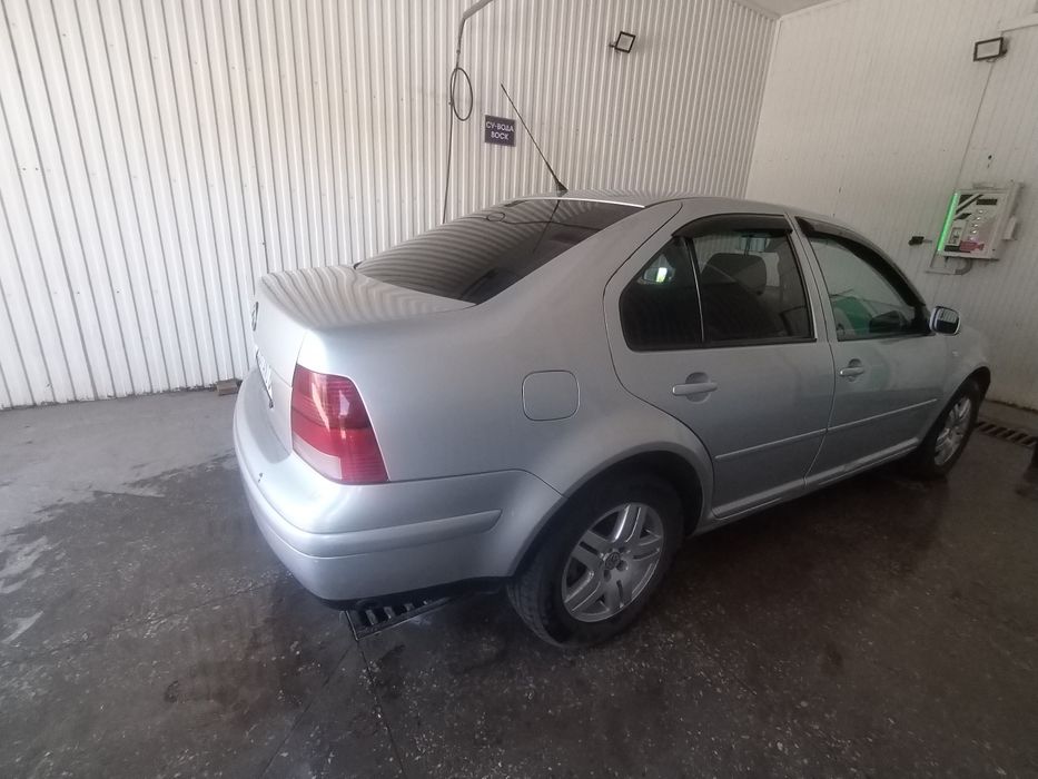 Продам машину! 2003 год газ бензин