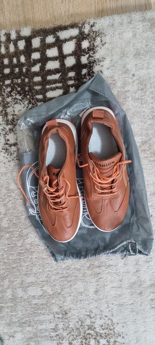 Pantofii casual piele sintetic 41-42