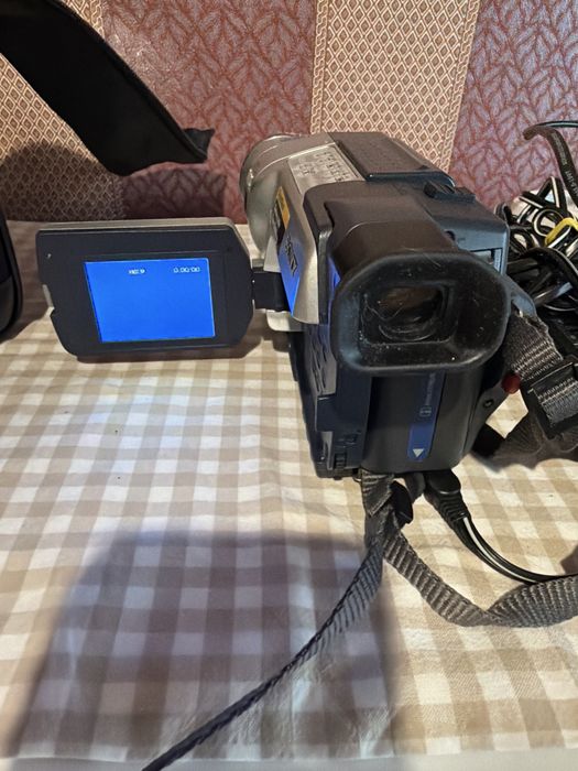 Видео камера Sony