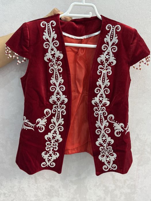 Платья тойские, кажекей