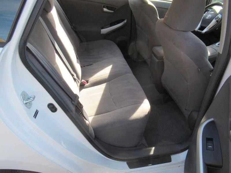 Inchiriez Toyota Prius automata 2011 fara gaz pentru Uber si Bold