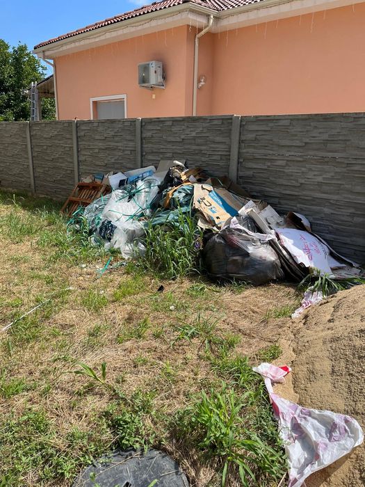 Fac debarasări complete în gospodarii