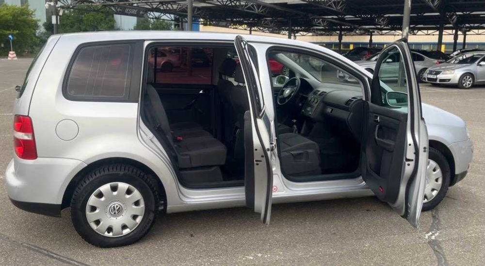 VOLKSWAGEN Touran 2005 — imagine 4