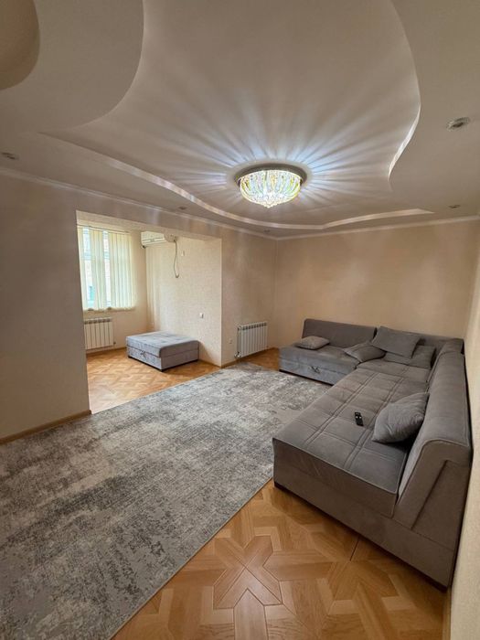 Срочно здаеться в Аренду 3х квартира городе Чирчике районе Октьябрь