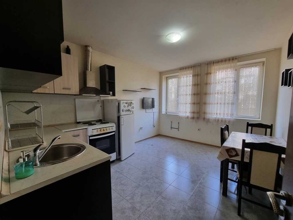 Продава се Тристаен апартамент в Благоевград, Широк център - 72 кв.м за 631 €/кв.м - Снимка #1