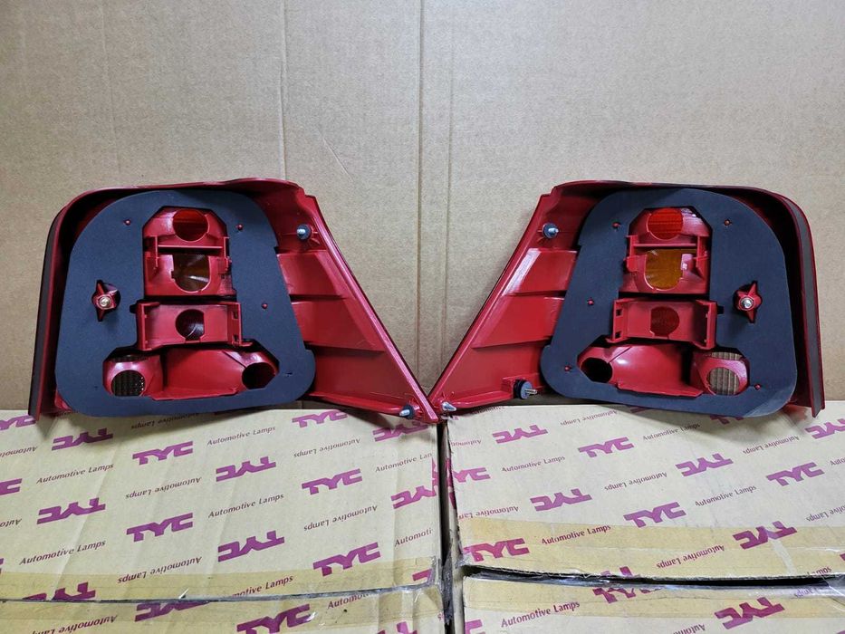 Фонарь задний левый, правый на Golf 4