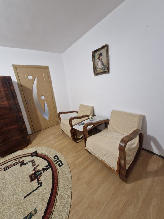 Închiriere apartament 2 camere semidecomandat – Etaj 1