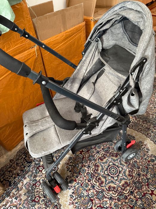 Коляска прогулочная