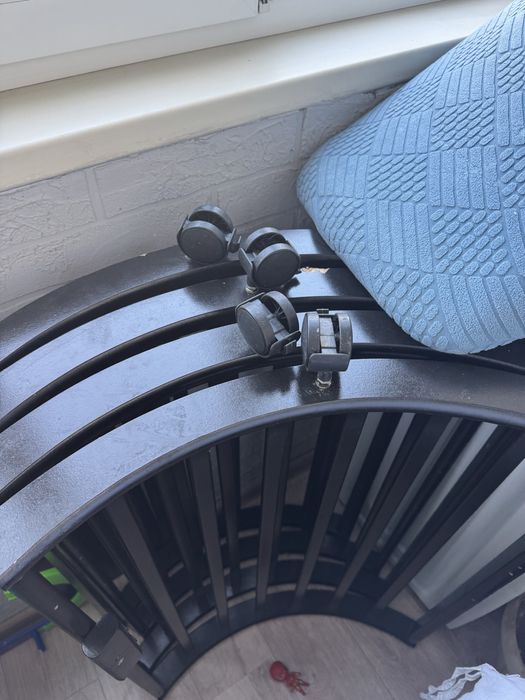 Продам детскую кроватку