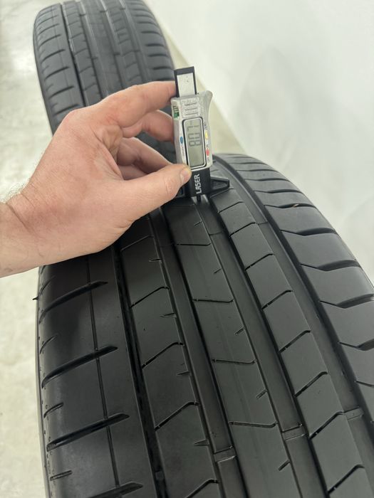 Jante Audi Q7 R20 Originale Pirelli de vara 99% 35/2024 AO1