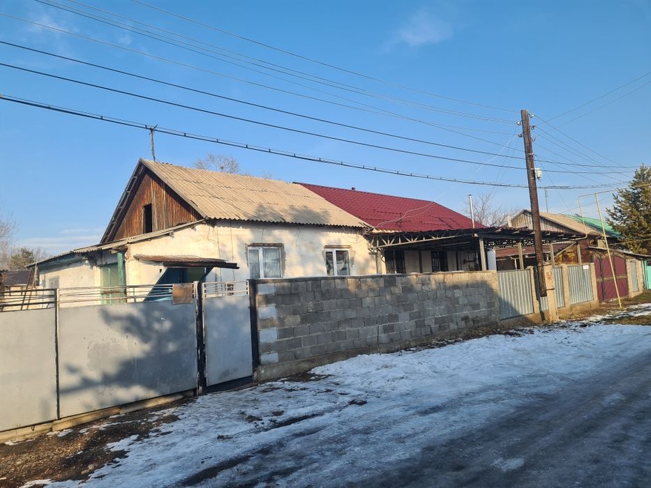 Продам дом в посёлоке