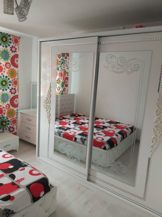 Inchiriez apartament 3 camere in Deva
