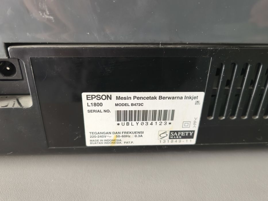 Цветной принтер EPSON L1800