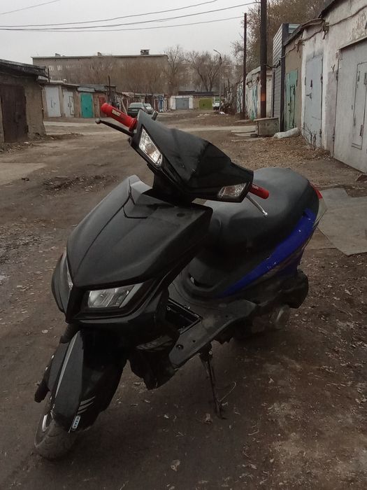 Продам скутер м8