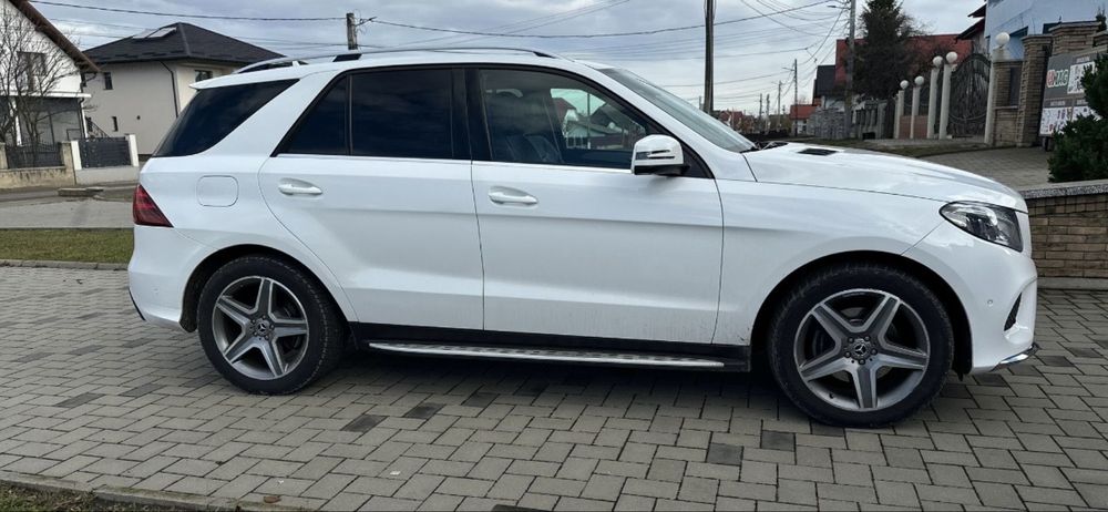 MERCEDES-BENZ GLE 2018 — imagine 3
