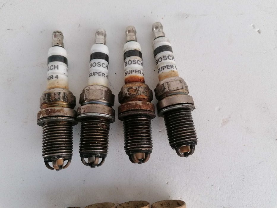 Пружини Мазда и части делко , кабели , мигач ,джанти 14 за 323 , 626