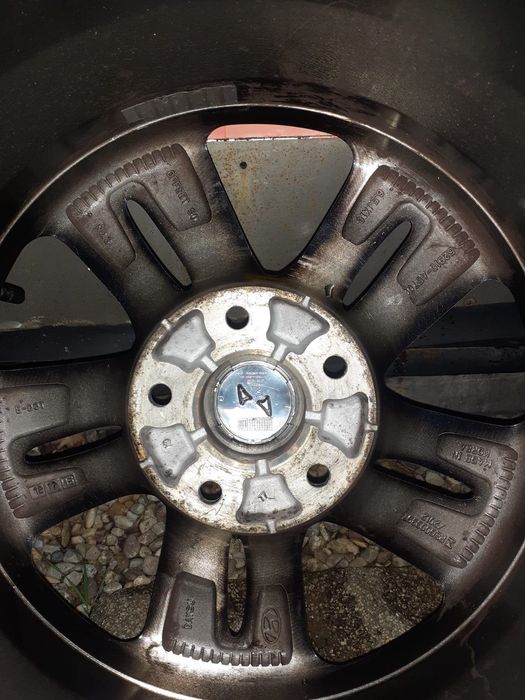 Set jante aliaj Hyundai 5x114,3 cu anvelope