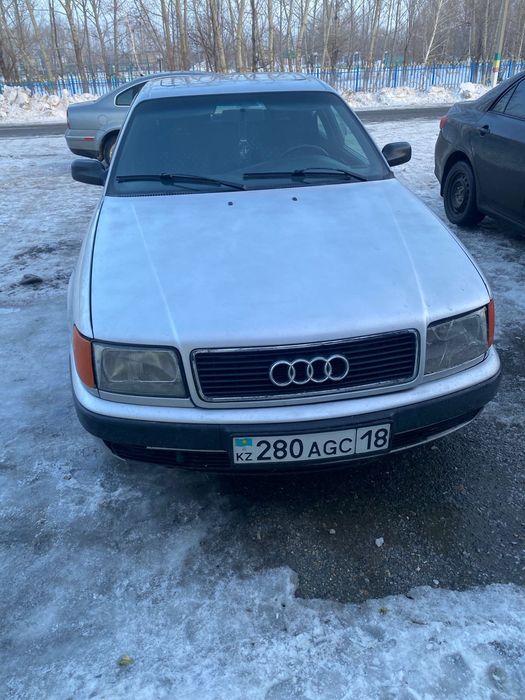 Ауди 100 с4 машина