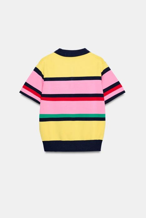 Нова раирана поло тениска ZARA