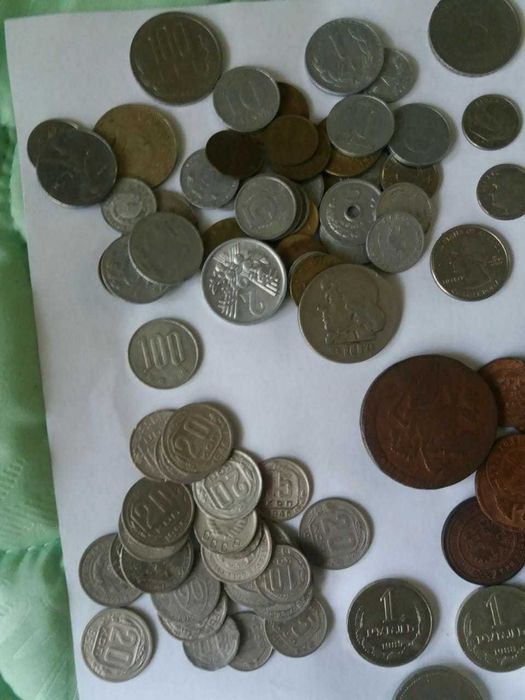 продам монеты разные много