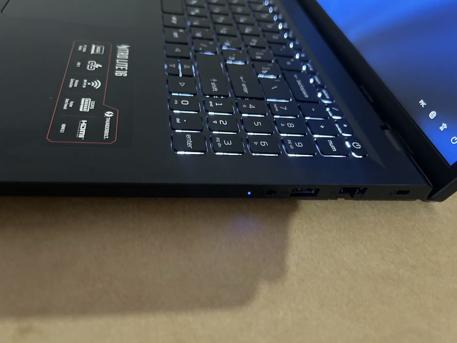 Acer Nitro Lite NL16-71G-790D