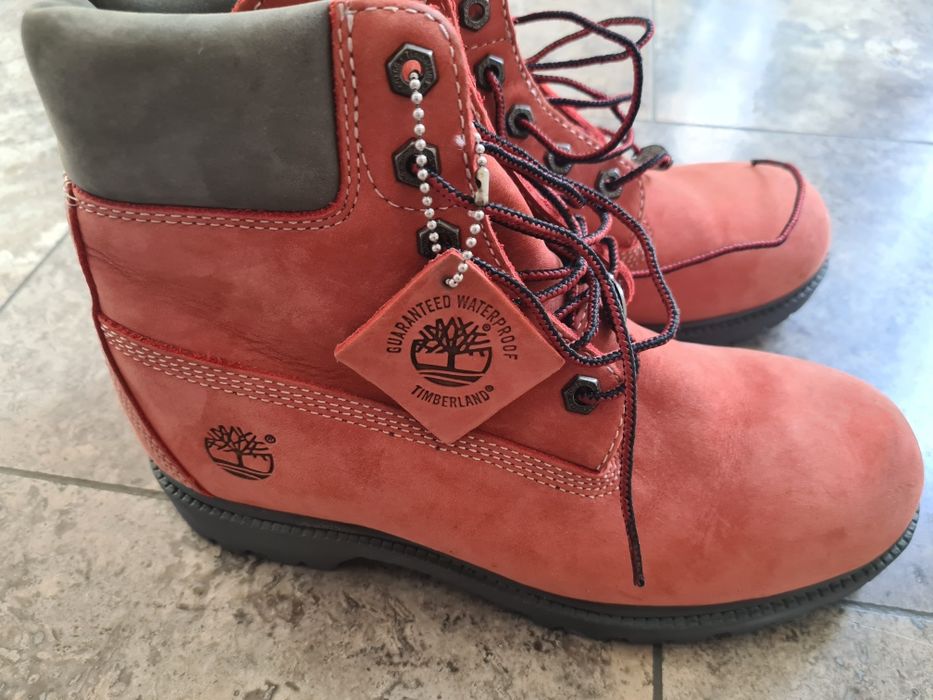 Vând ghete  dama timberland masura 38