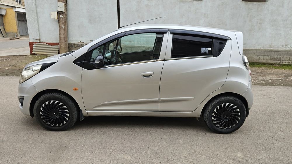 Продаётся авто SPARK