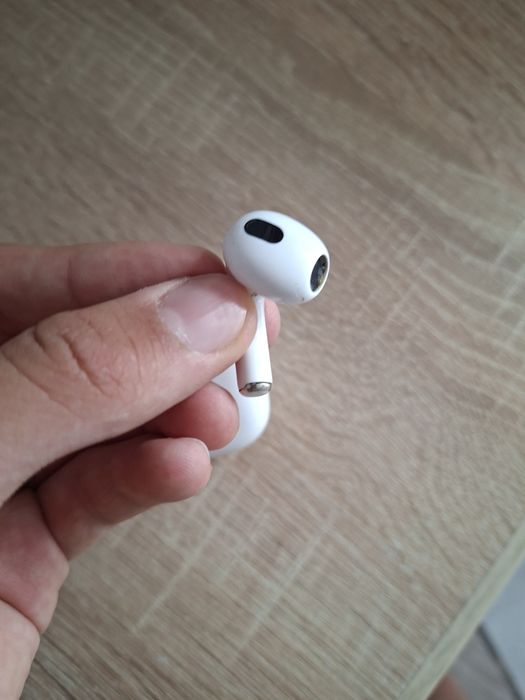 AirPods 3 б/у без коробки чистые