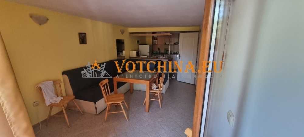 Продава се Къща в Каварна - 416 кв.м за 397 €/кв.м - Снимка #2