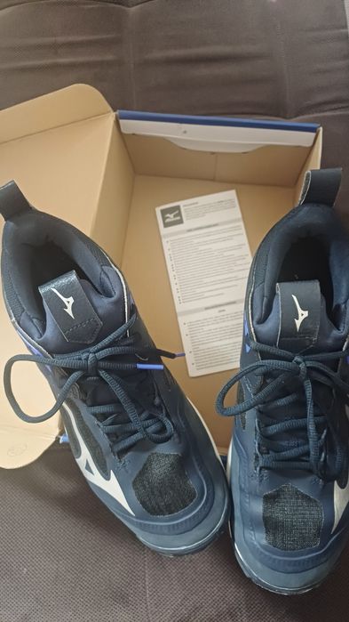 Професионални Обувки Mizuno WAVE MOMENTUM 2