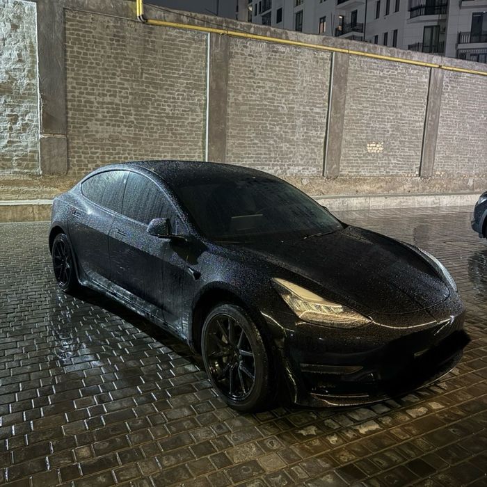 Tesla Model 3 2020 — 3