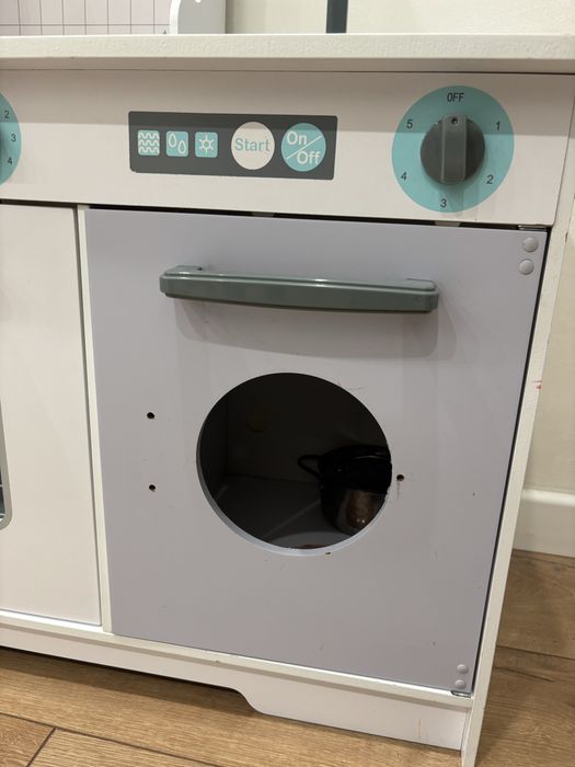 Детская кухня игровая