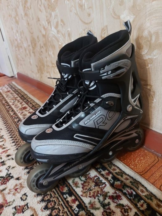 Роликовые коньки