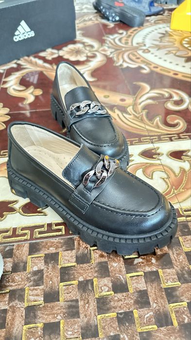 30 тыс за оба туфлей