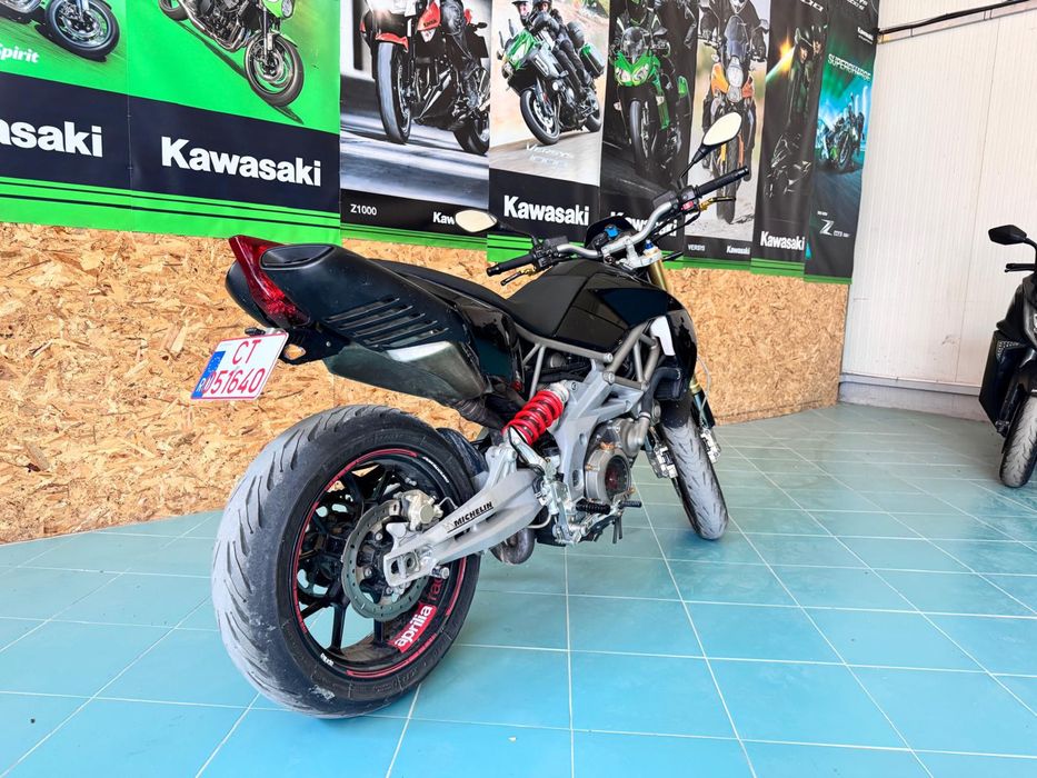 Aprilia Dorsoduro 750