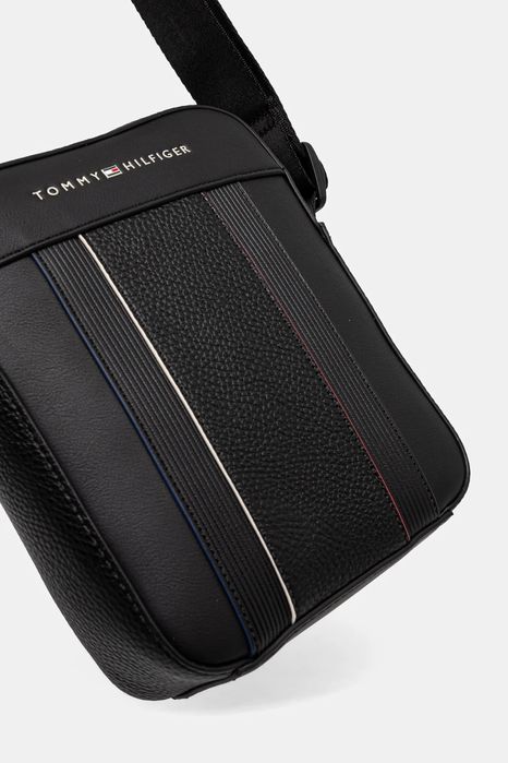 Чанта през рамо Tommy Hilfiger Foundation