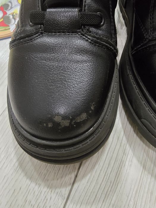 Отдам ботинки бесплатно