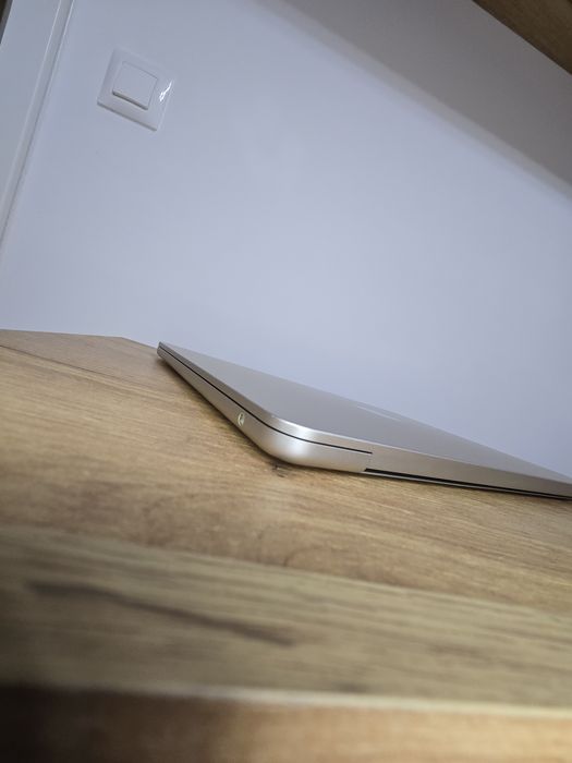 Macbook Air M2 16GB 2022